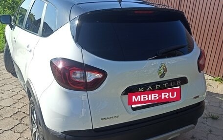Renault Kaptur I рестайлинг, 2017 год, 1 570 000 рублей, 4 фотография