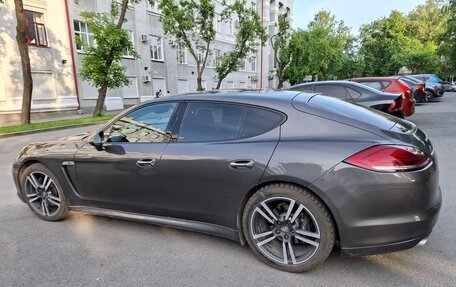 Porsche Panamera II рестайлинг, 2013 год, 3 450 000 рублей, 2 фотография