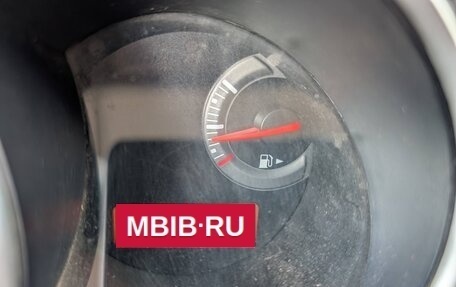 Nissan Tiida, 2011 год, 770 000 рублей, 26 фотография