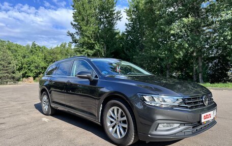 Volkswagen Passat B8 рестайлинг, 2020 год, 2 300 000 рублей, 3 фотография