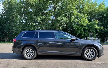 Volkswagen Passat B8 рестайлинг, 2020 год, 2 300 000 рублей, 4 фотография
