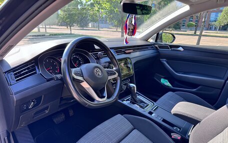 Volkswagen Passat B8 рестайлинг, 2020 год, 2 300 000 рублей, 11 фотография