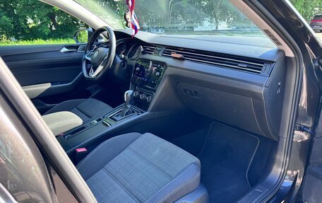 Volkswagen Passat B8 рестайлинг, 2020 год, 2 300 000 рублей, 14 фотография