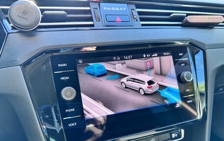 Volkswagen Passat B8 рестайлинг, 2020 год, 2 300 000 рублей, 17 фотография