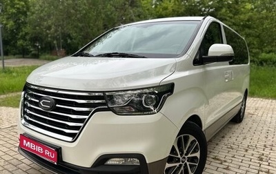 Hyundai Grand Starex Grand Starex I рестайлинг 2, 2018 год, 3 397 000 рублей, 1 фотография