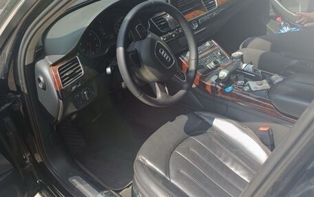 Audi A8, 2011 год, 1 450 000 рублей, 5 фотография