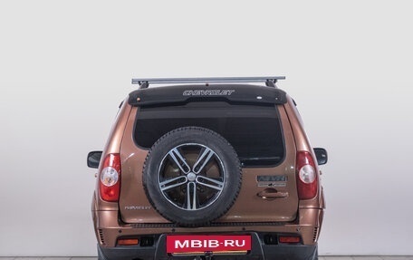 Chevrolet Niva I рестайлинг, 2017 год, 779 000 рублей, 5 фотография