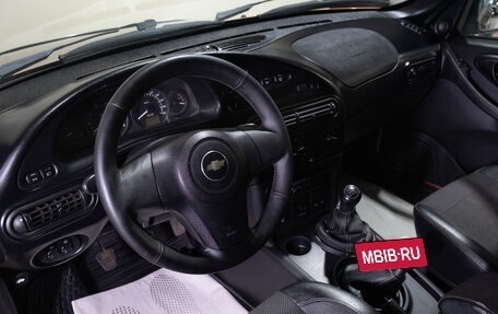 Chevrolet Niva I рестайлинг, 2017 год, 779 000 рублей, 10 фотография