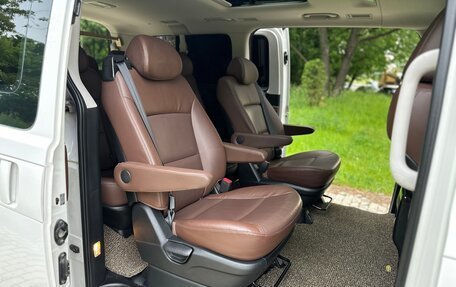 Hyundai Grand Starex Grand Starex I рестайлинг 2, 2018 год, 3 397 000 рублей, 33 фотография