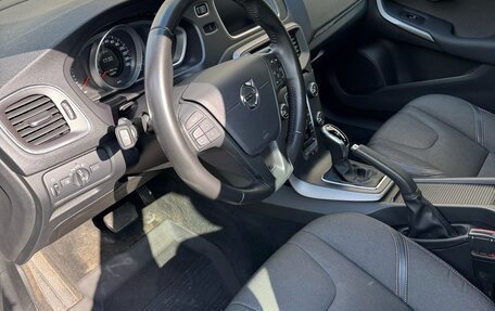Volvo V40 Cross Country I, 2018 год, 2 000 000 рублей, 9 фотография