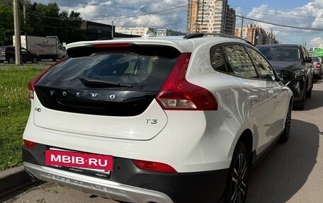 Volvo V40 Cross Country I, 2018 год, 2 000 000 рублей, 5 фотография