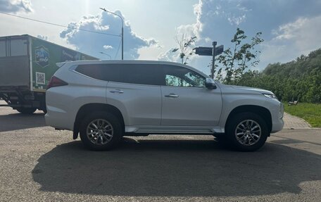 Mitsubishi Pajero Sport III рестайлинг, 2020 год, 3 650 000 рублей, 5 фотография