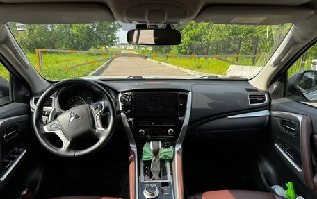 Mitsubishi Pajero Sport III рестайлинг, 2020 год, 3 650 000 рублей, 11 фотография