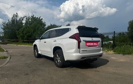 Mitsubishi Pajero Sport III рестайлинг, 2020 год, 3 650 000 рублей, 2 фотография
