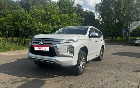 Mitsubishi Pajero Sport III рестайлинг, 2020 год, 3 650 000 рублей, 8 фотография