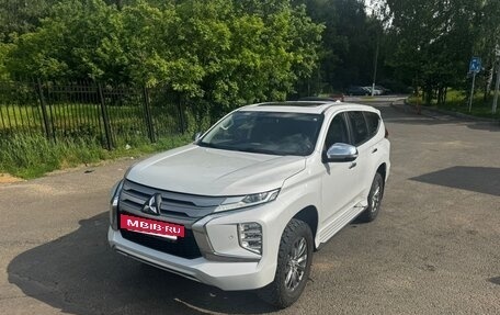 Mitsubishi Pajero Sport III рестайлинг, 2020 год, 3 650 000 рублей, 9 фотография