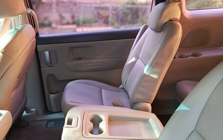 KIA Carnival III, 2016 год, 2 750 000 рублей, 4 фотография