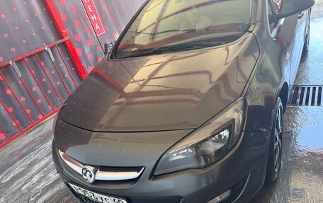 Opel Astra J, 2011 год, 770 000 рублей, 3 фотография