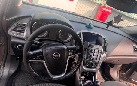 Opel Astra J, 2011 год, 770 000 рублей, 19 фотография