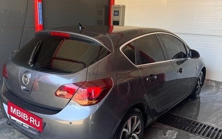 Opel Astra J, 2011 год, 770 000 рублей, 6 фотография