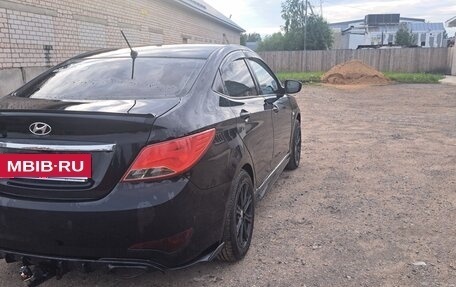 Hyundai Solaris II рестайлинг, 2014 год, 970 000 рублей, 2 фотография