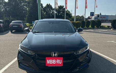 Honda Accord IX рестайлинг, 2019 год, 1 850 000 рублей, 2 фотография