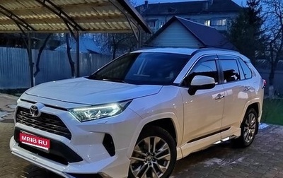 Toyota RAV4, 2019 год, 3 600 000 рублей, 1 фотография
