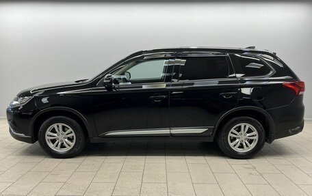 Mitsubishi Outlander III рестайлинг 3, 2021 год, 2 175 000 рублей, 4 фотография