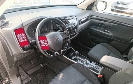 Mitsubishi Outlander III рестайлинг 3, 2021 год, 2 175 000 рублей, 8 фотография