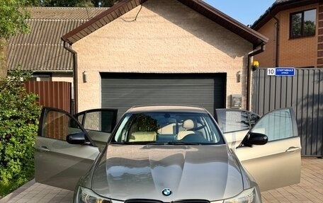 BMW 3 серия, 2011 год, 999 999 рублей, 8 фотография