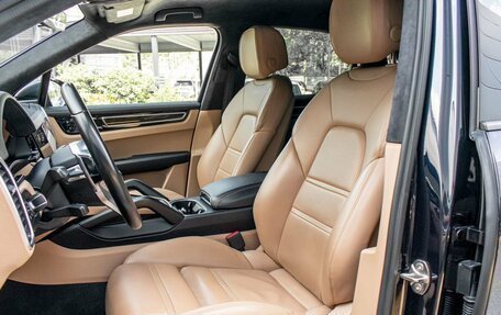 Porsche Cayenne III, 2018 год, 5 739 000 рублей, 24 фотография