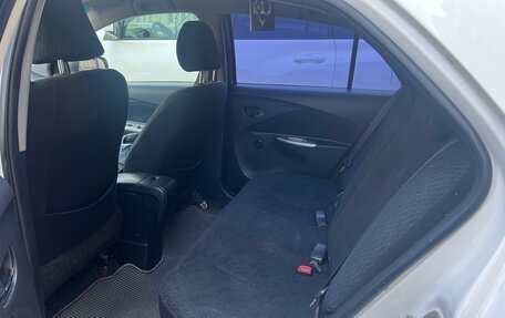 Toyota Yaris III рестайлинг, 2006 год, 700 000 рублей, 20 фотография