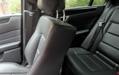 Mercedes-Benz E-Класс, 2013 год, 2 230 000 рублей, 9 фотография