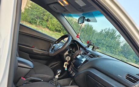 KIA Rio III рестайлинг, 2015 год, 650 000 рублей, 14 фотография