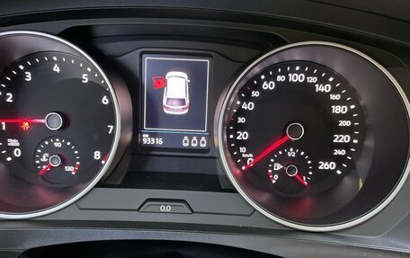 Volkswagen Tiguan II, 2021 год, 2 800 000 рублей, 4 фотография