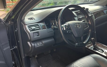 Toyota Camry, 2017 год, 2 500 000 рублей, 10 фотография