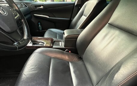Toyota Camry, 2017 год, 2 500 000 рублей, 8 фотография