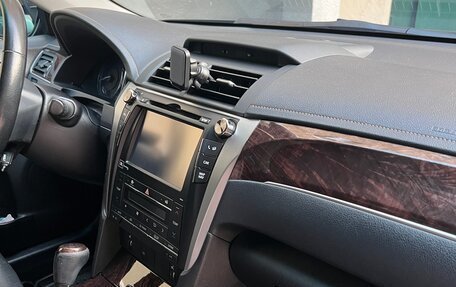 Toyota Camry, 2017 год, 2 500 000 рублей, 14 фотография
