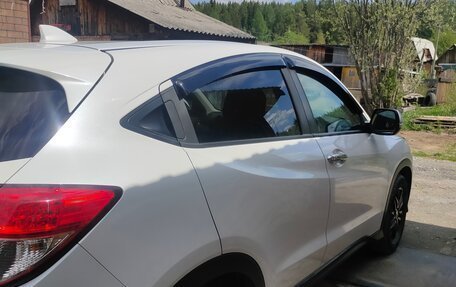 Honda Vezel, 2019 год, 2 150 000 рублей, 4 фотография
