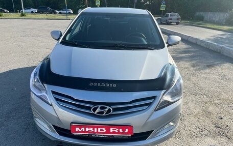 Hyundai Solaris II рестайлинг, 2016 год, 1 100 000 рублей, 1 фотография