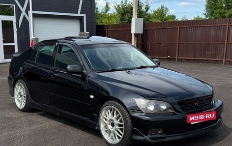Lexus IS II рестайлинг 2, 1999 год, 920 000 рублей, 8 фотография