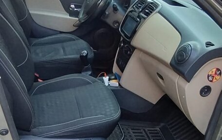 Renault Logan II, 2014 год, 599 000 рублей, 5 фотография