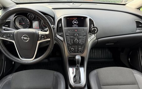 Opel Astra J, 2011 год, 700 000 рублей, 11 фотография