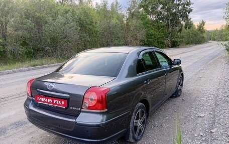 Toyota Avensis III рестайлинг, 2007 год, 810 000 рублей, 4 фотография