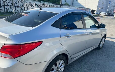 Hyundai Solaris II рестайлинг, 2016 год, 1 100 000 рублей, 4 фотография