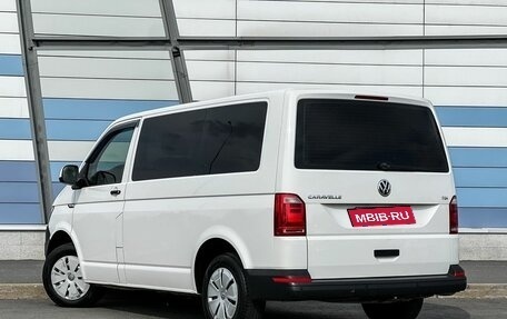 Volkswagen Caravelle T6 рестайлинг, 2015 год, 2 599 000 рублей, 7 фотография