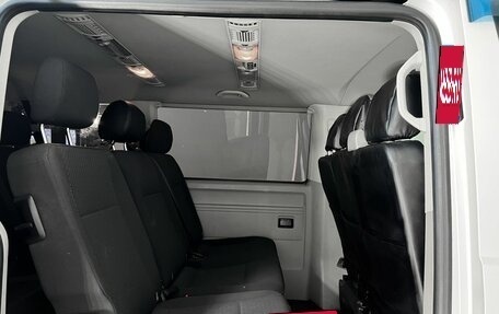 Volkswagen Caravelle T6 рестайлинг, 2015 год, 2 599 000 рублей, 16 фотография