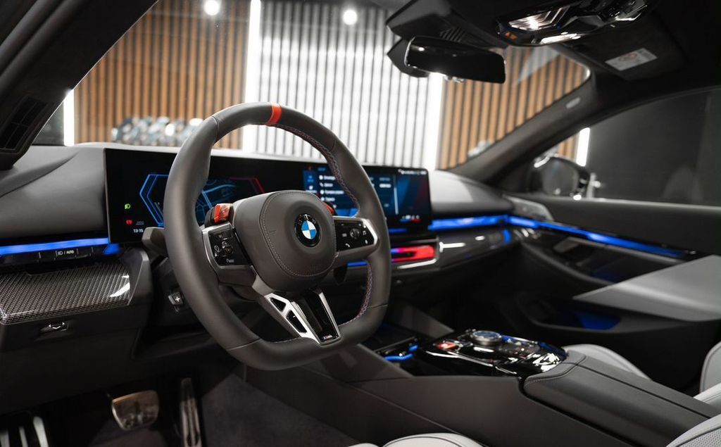 BMW M5, 2024 год, 20 990 000 рублей, 15 фотография