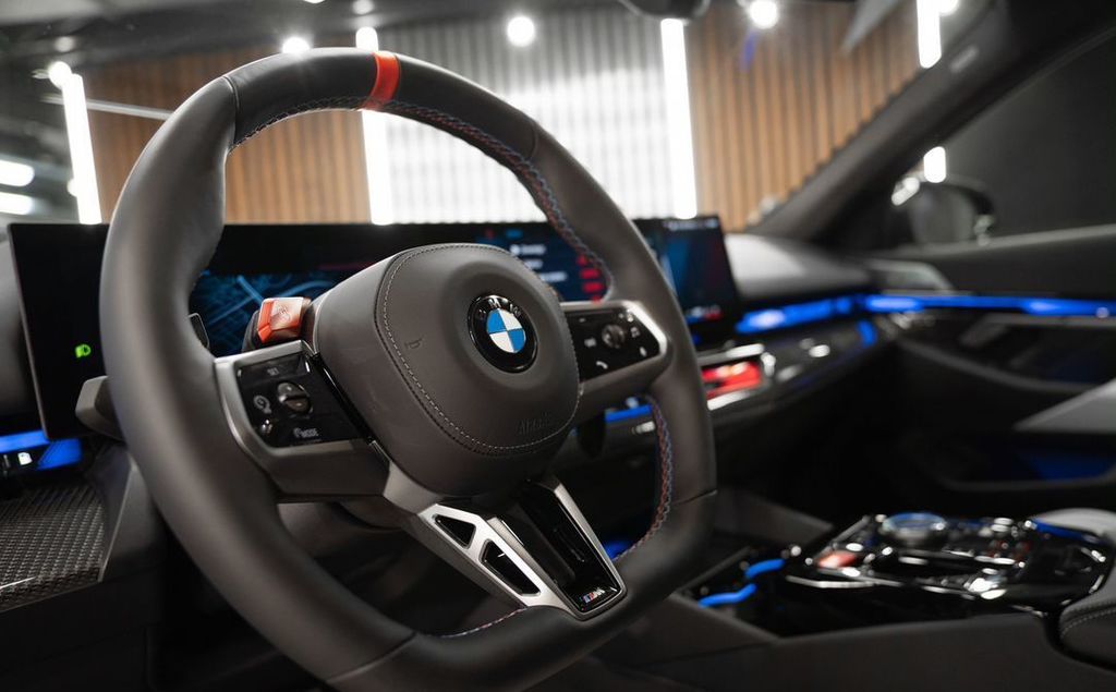 BMW M5, 2024 год, 20 990 000 рублей, 16 фотография