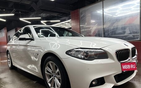 BMW 5 серия, 2016 год, 2 000 000 рублей, 3 фотография